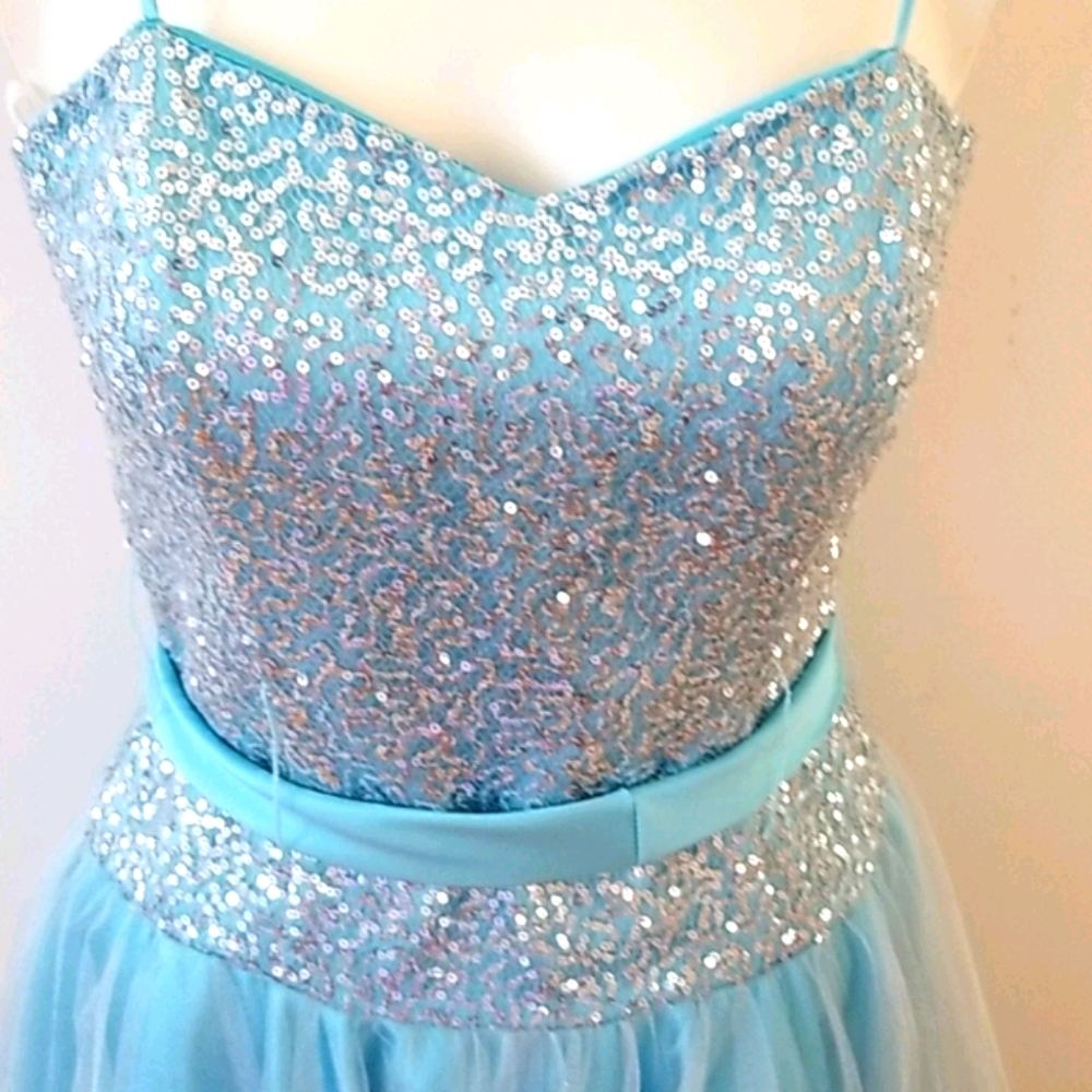 CW designs blue tulle silver prom midi dres